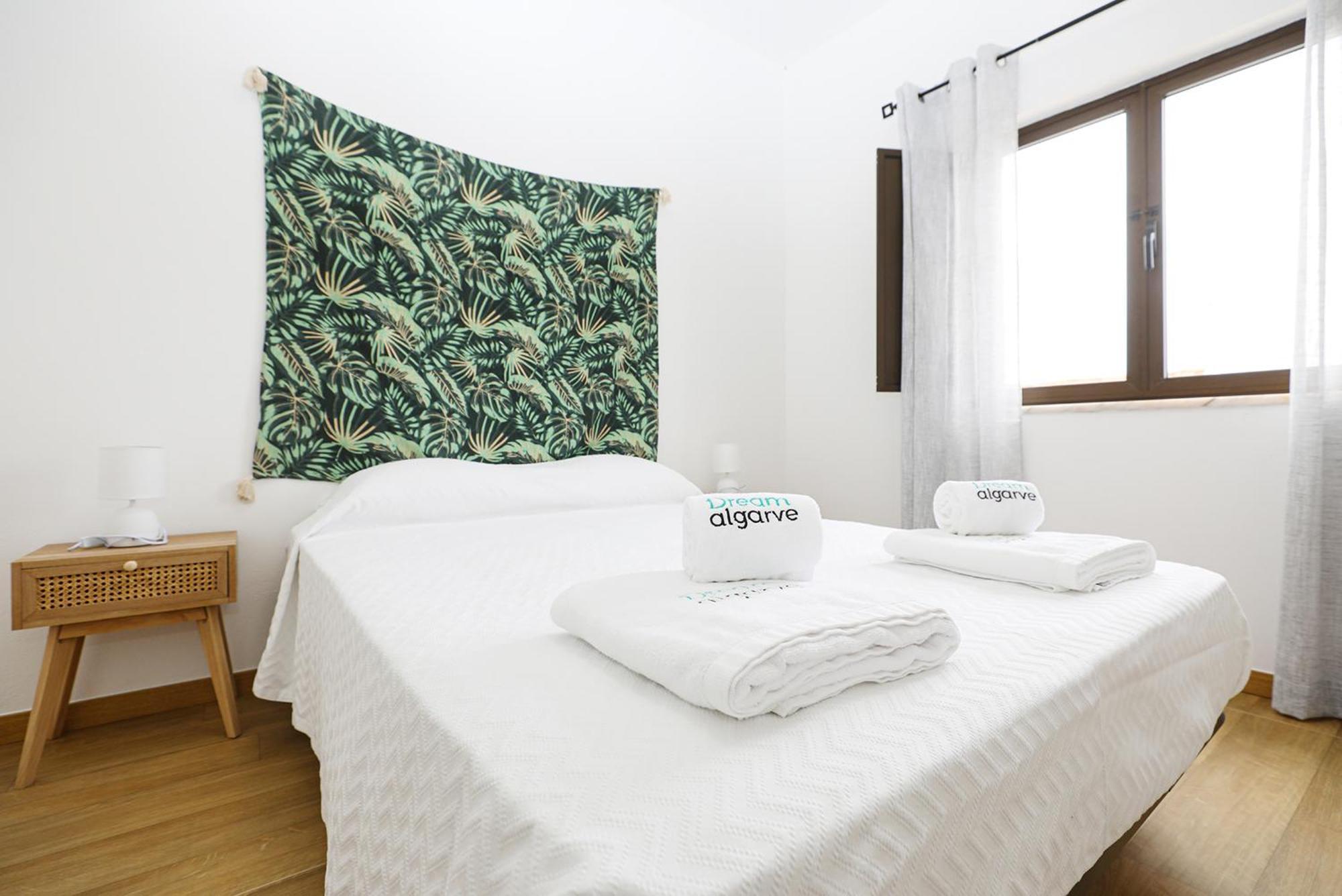 B87 - Windmill 2 Bed Apartment In Odiáxere المظهر الخارجي الصورة
